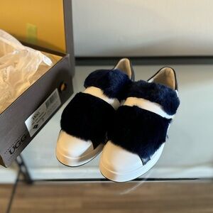 NWT - UGG Yara Sneaker - EU 37